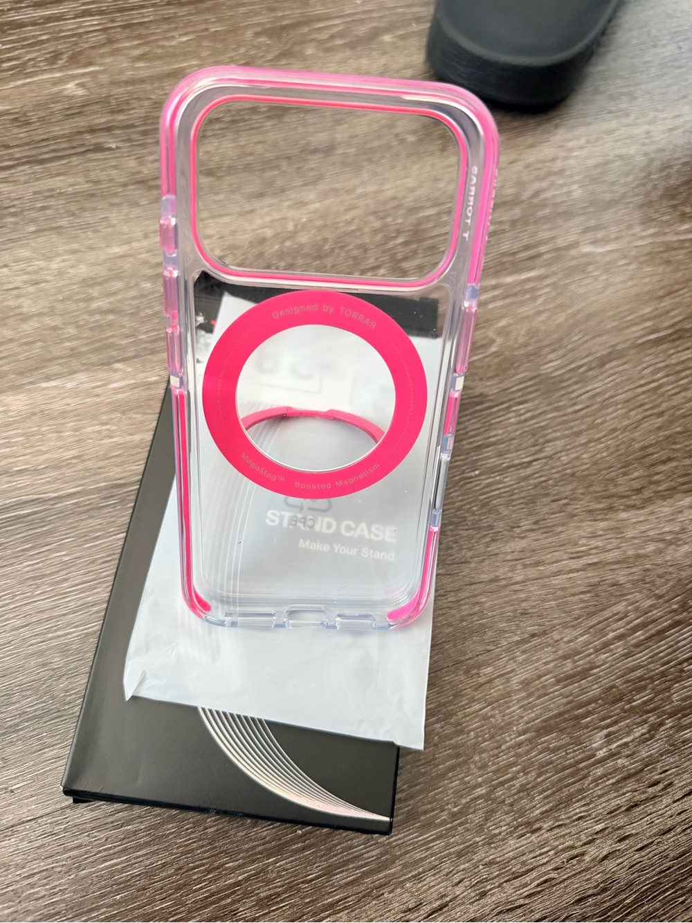 TORRAS 360 Magnetic Stand for iPhone 17 Pro Case